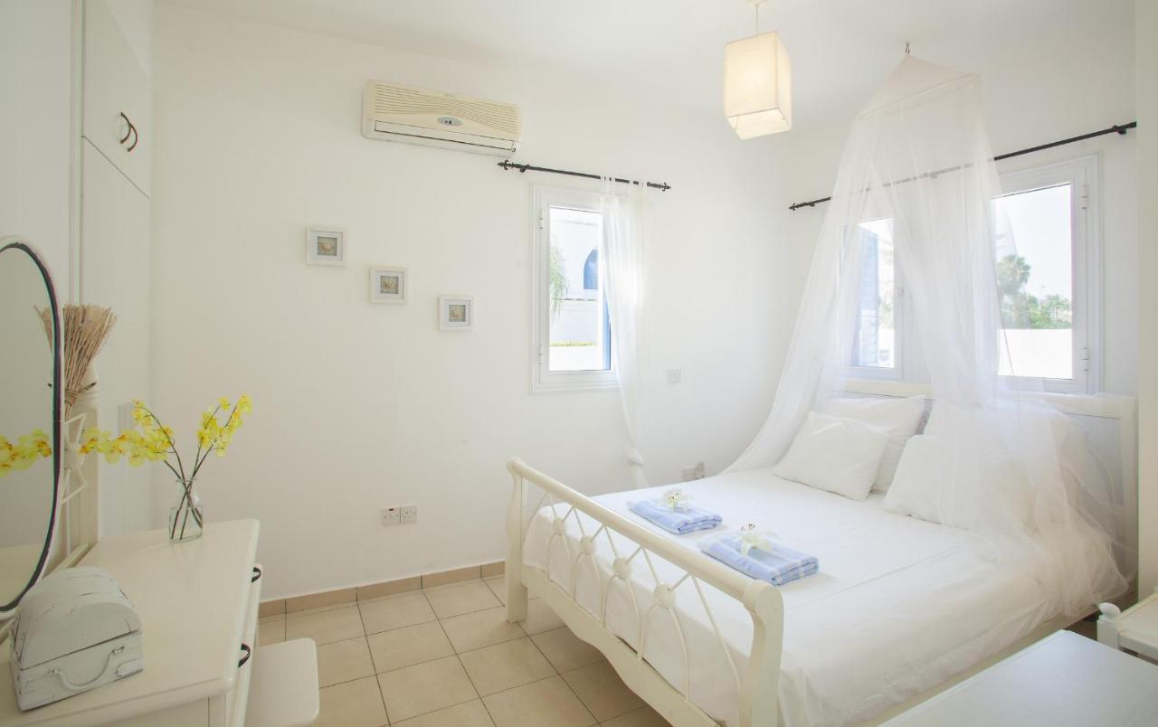 Mimoza Seafront Villa Protaras Esterno foto